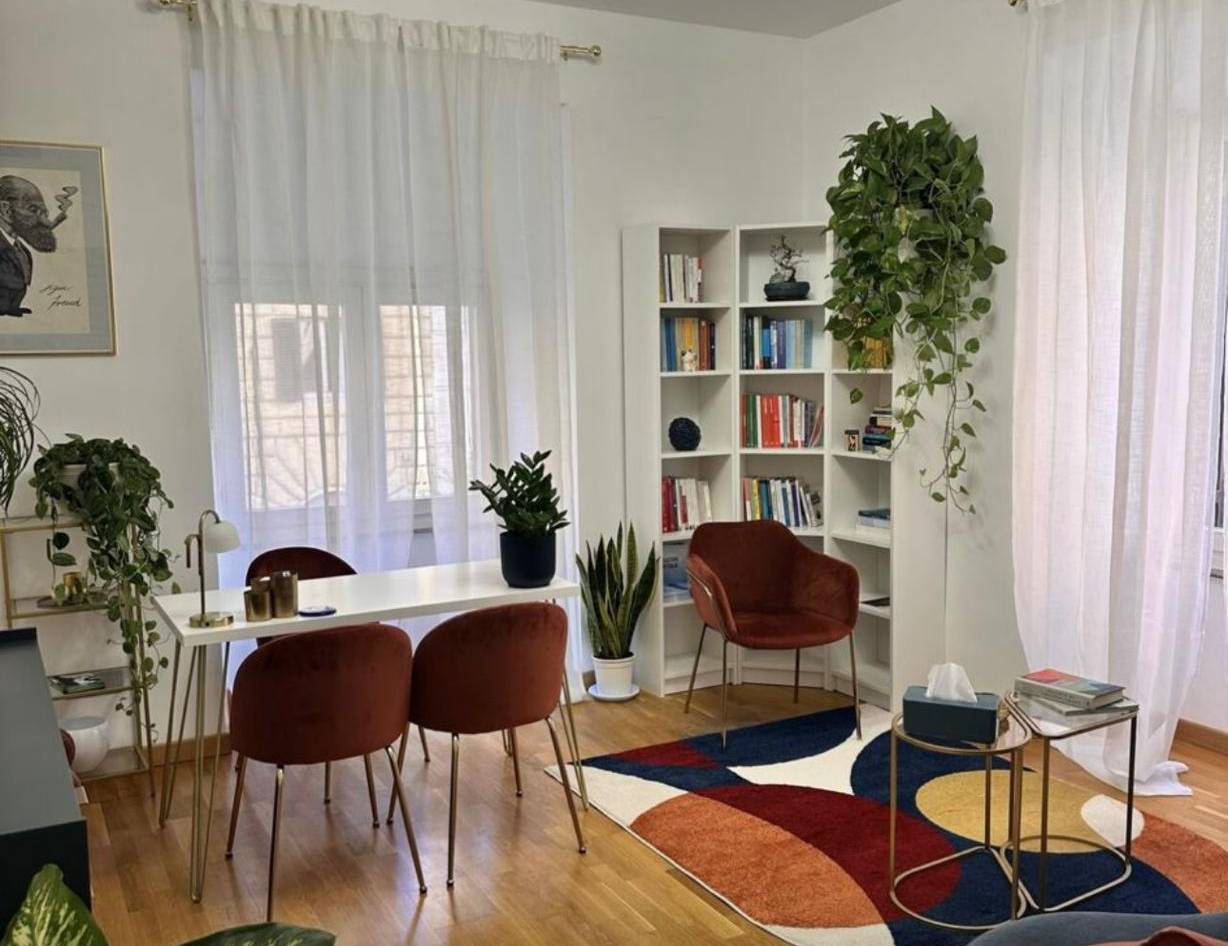 WhatsApp Image 2025-11-27 at 19.24.04 (2)